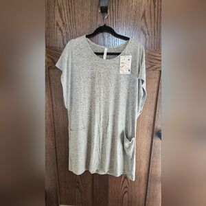 Latched Mama Gray Tunic Top
